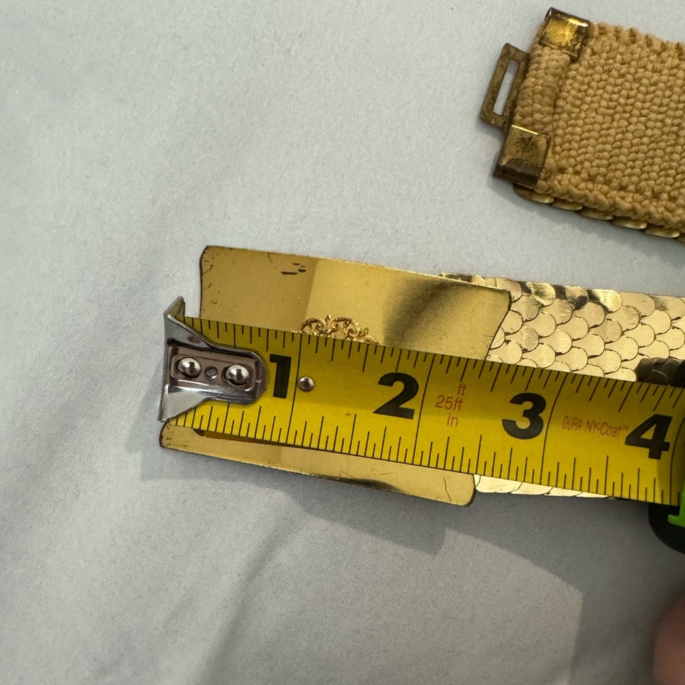Vintage Gold Fish Scale 70’s Stretch Belt 80’s Kitsch Fun Glamorous - Picture 10 of 12